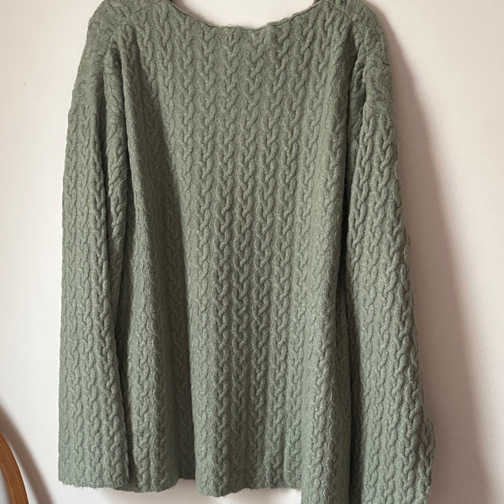NWOT POL SZ M GRAY CABLE SWEATER CABLE SUPER SOFT - Picture 2 of 4